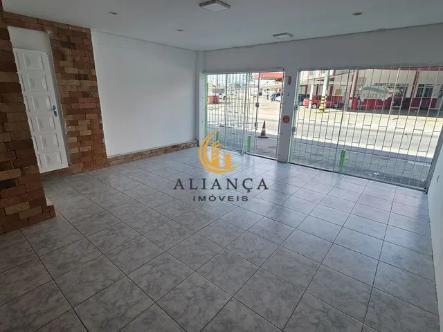 Imagem: A pousada possui 1 Banheiro, 37m² de Área, 30m² de Área