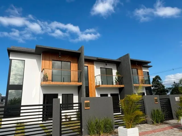 Imagem 14: Casas com 3 Quartos e Piscina no Loteamento