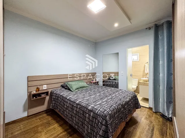 Imagem 8: Terreno com 2 casas em alvenaria localizadas no Centro em Medianeira PR