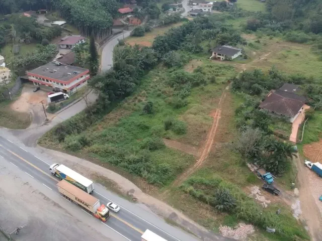 Imagem 3: Excelente Imóvel Comercial com Amplo Terreno – Divisa Blumenau e Indaial