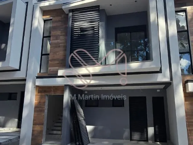 Imagem: Casa Triplex em Xaxim, Curitiba/Pr