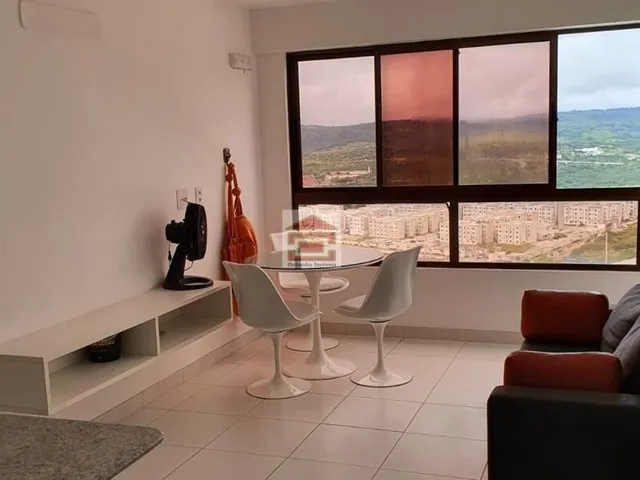 Imagem: O apartamento possui 2 Dormitórios, 1 Suíte, 1 Banheiro, 1