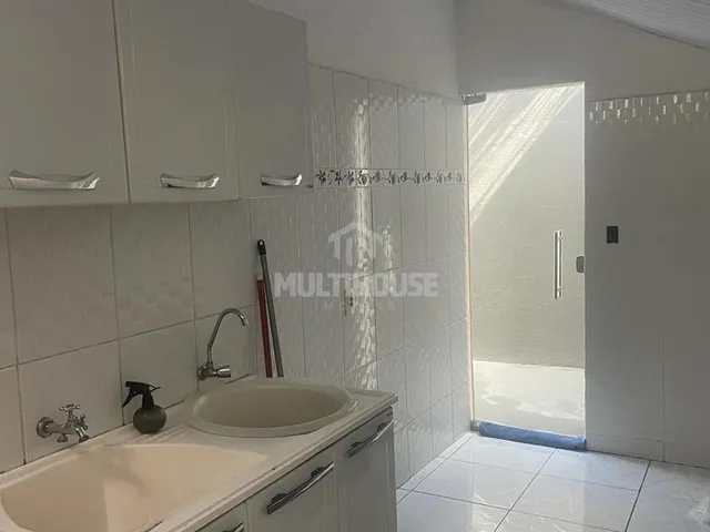 Imagem 6: Casa Mobiliada para Alugar no Bairro Sapucaias em Contagem com 2 Suítes e 4 Vagas