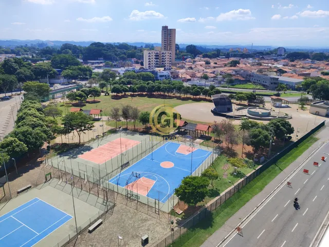 Imagem: O apartamento possui 2 Dormitórios, 1 Suíte, 2 Banheiros,