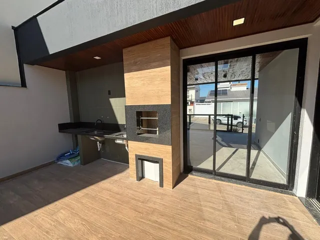 Imagem 11: Casa Deslumbrante com Piscina, Espaço Gourmet e Acabamento Prime (Palhoça/SC)!