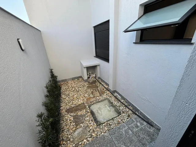 Imagem 7: Casa Deslumbrante com Piscina, Espaço Gourmet e Acabamento Prime (Palhoça/SC)!