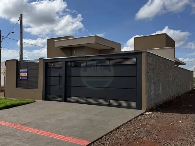 Imagem: A casa possui 2 Dormitórios, 1 Suíte, 2 Banheiros, 2