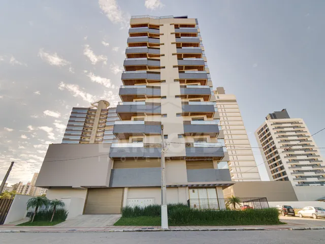Imagem 2: Apartamento com 4 dormitórios