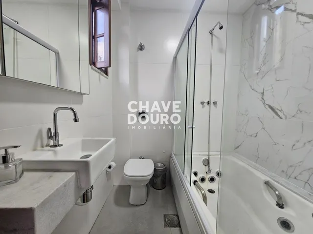 Imagem 2: Casa em condomínio de 2 quartos 1 suíte) no centro da cidade!