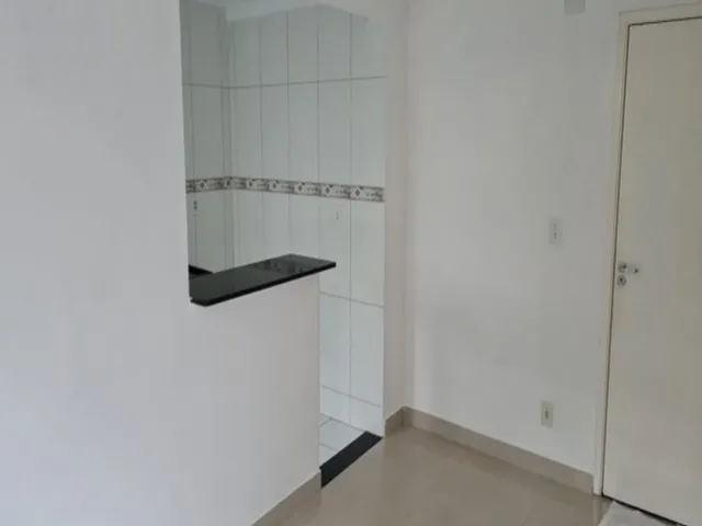 Imagem: O apartamento possui 2 Dormitórios, 1 Banheiro, 1 Vaga na
