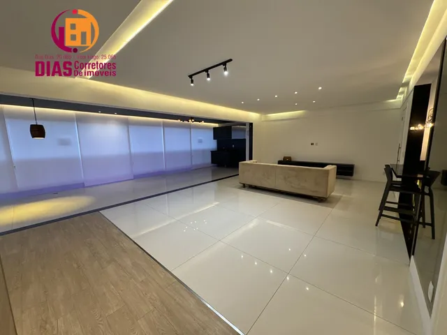 Imagem 9: Vendo em super oportunidade e exclusividade Apartamento de 166m2 reformado, nascente, 3