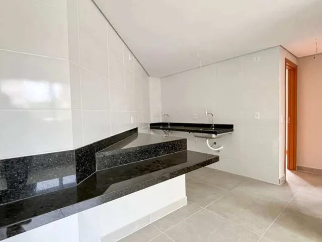 Imagem 11: Apartamento À Venda, no Ed. Cláudio Manoel em Belo Horizonte, Funcionários, com 2