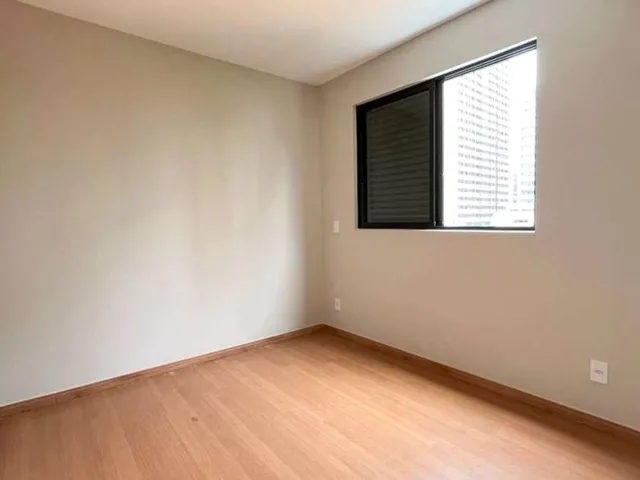 Imagem 5: Apartamento À Venda, no Ed. Cláudio Manoel em Belo Horizonte, Funcionários, com 2