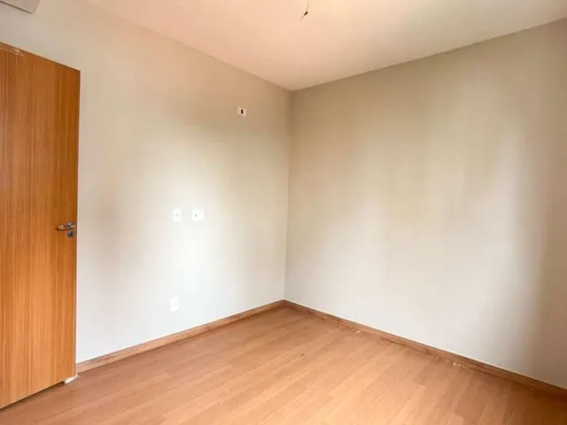 Imagem 3: Apartamento À Venda, no Ed. Cláudio Manoel em Belo Horizonte, Funcionários, com 2