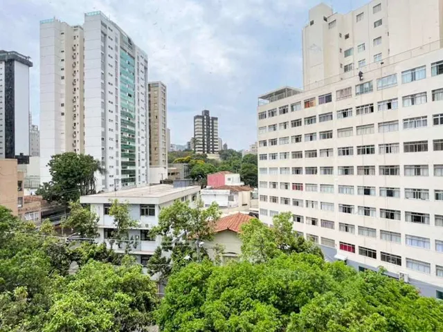 Imagem 14: Apartamento À Venda, no Ed. Cláudio Manoel em Belo Horizonte, Funcionários, com 2