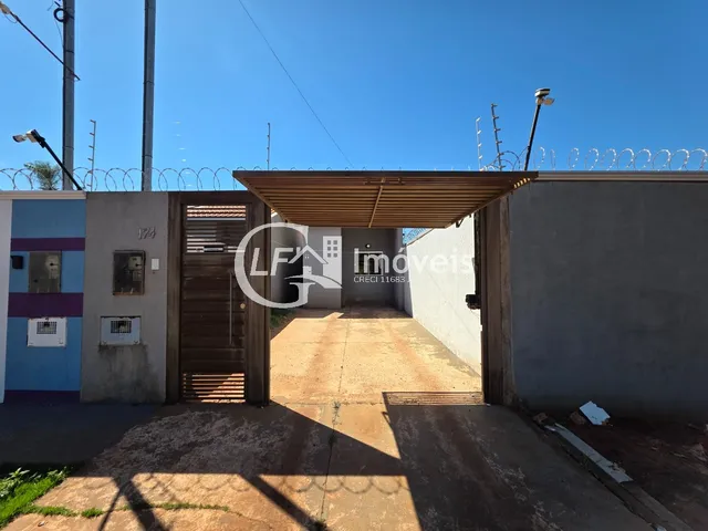 Imagem 8: Casa com 2 Quartos e Quintal, Canil para Locação no Jardim Colúmbia: Sala, 1 Banheiro