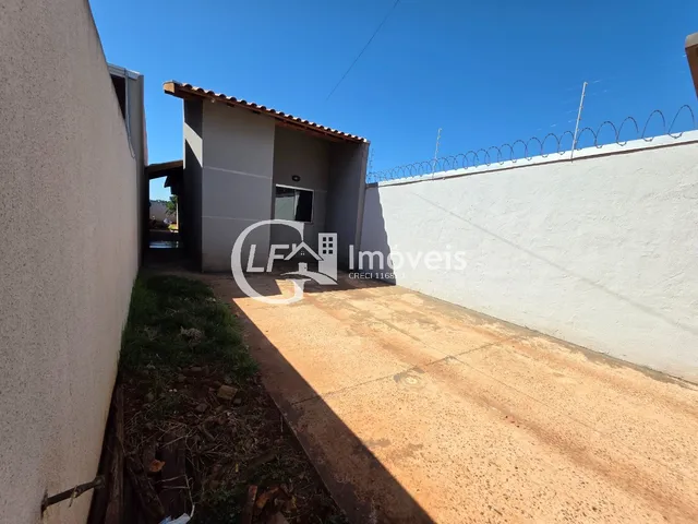 Imagem 7: Casa com 2 Quartos e Quintal, Canil para Locação no Jardim Colúmbia: Sala, 1 Banheiro