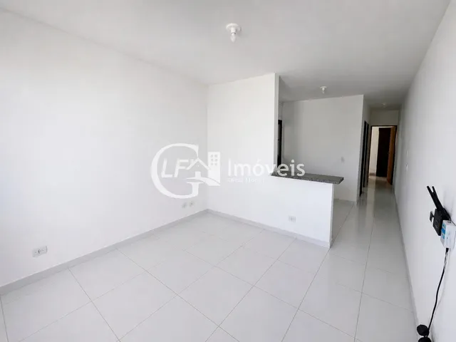 Imagem 14: Casa com 2 Quartos e Quintal, Canil para Locação no Jardim Colúmbia: Sala, 1 Banheiro