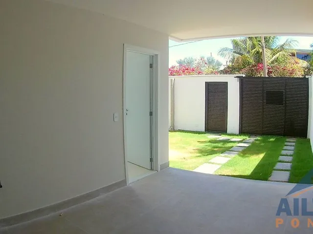 Imagem 3: Casa Duplex com 3 Dormitórios à Venda em Nova Guarapari - Guarapari/ES
