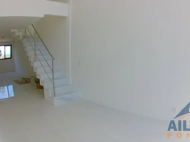 Imagem 4: Casa Duplex com 3 Dormitórios à Venda em Nova Guarapari - Guarapari/ES