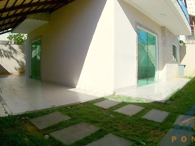 Imagem 2: Casa Duplex com 03 Quartos à Venda na Praia do Morro - Guarapari/ES