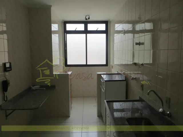 Imagem: O apartamento possui 1 Dormitório, 1 Banheiro, 1 Vaga na
