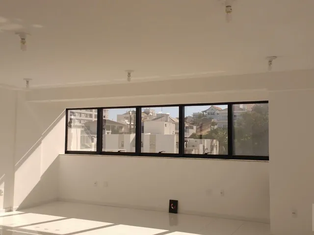Imagem 8: Sala Comercial à Venda e para Locação em Coqueiros – 49m²