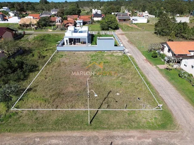 Imagem: Dois terrenos de esquina, bem localizados