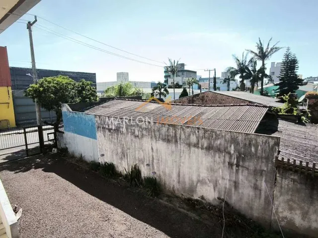 Imagem 10: Prédio comercial com residência e 3 salas comerciais