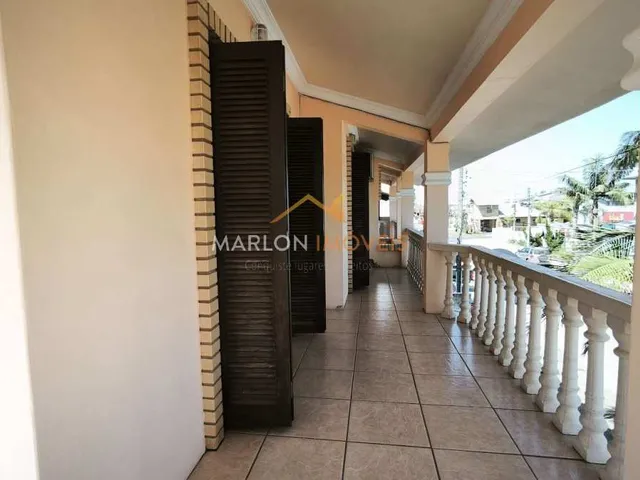 Imagem 16: Prédio comercial com residência e 3 salas comerciais