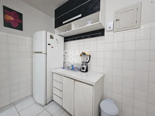 Imagem 10: Apartamento 2 Quartos e 1 Quarto de Serviço à venda no Alto