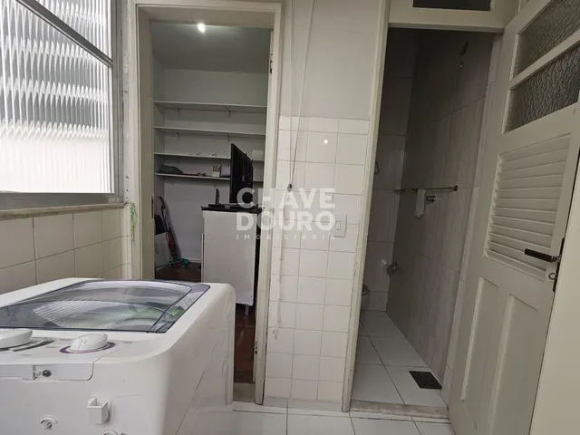 Imagem 4: Apartamento 2 Quartos e 1 Quarto de Serviço à venda no Alto
