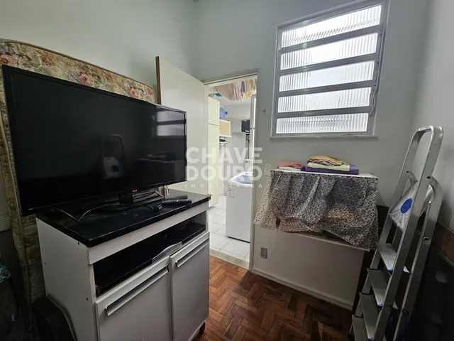 Imagem 5: Apartamento 2 Quartos e 1 Quarto de Serviço à venda no Alto