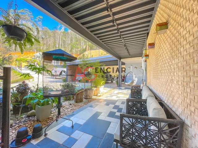 Imagem 8: Casa Contemporânea no Vale dos Eucaliptos