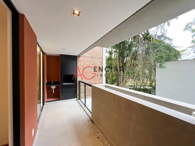 Imagem: O apartamento possui 2 Dormitórios, 1 Suíte, 2 Banheiros
