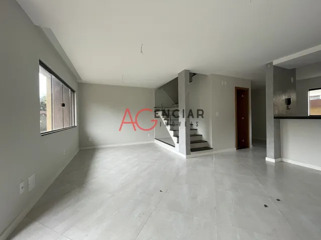 Imagem 15: Excelente Casa Duplex à Venda