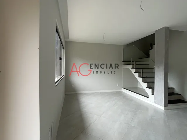 Imagem 12: Excelente Casa Duplex à Venda