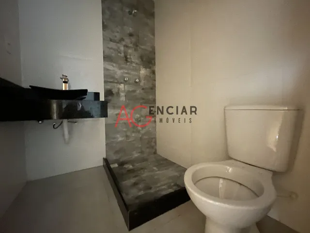 Imagem 13: Excelente Casa Duplex à Venda