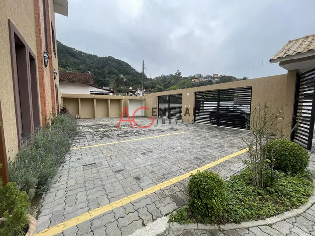 Imagem 10: Excelente Casa Duplex à Venda