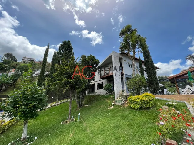 Imagem: Casa à venda no bairro Golfe - Teresópolis/RJ
