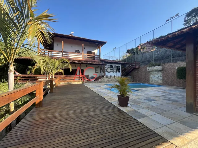 Imagem: Casa à venda no bairro Albuquerque - Teresópolis/RJ