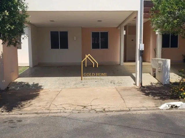 Imagem: A casa em condomínio possui 2 Dormitórios, 1 Suíte, 2 Banheiros