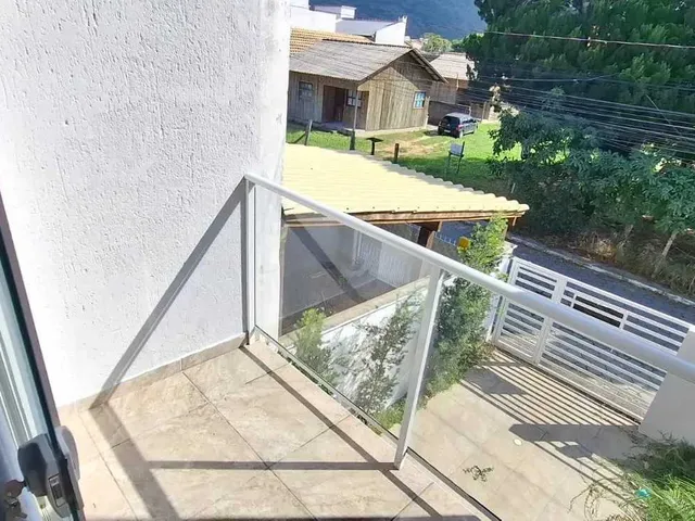 Imagem 10: Casa com 2 Dormitórios Sendo 2 Suítes e 1 Vaga de Garagem em Florianópolis/Sc