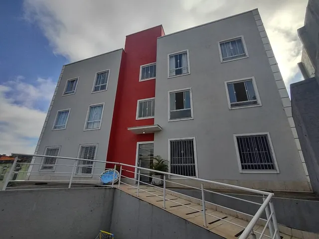 Imagem: O apartamento possui 2 Dormitórios, 1 Banheiro, 2 Vagas na