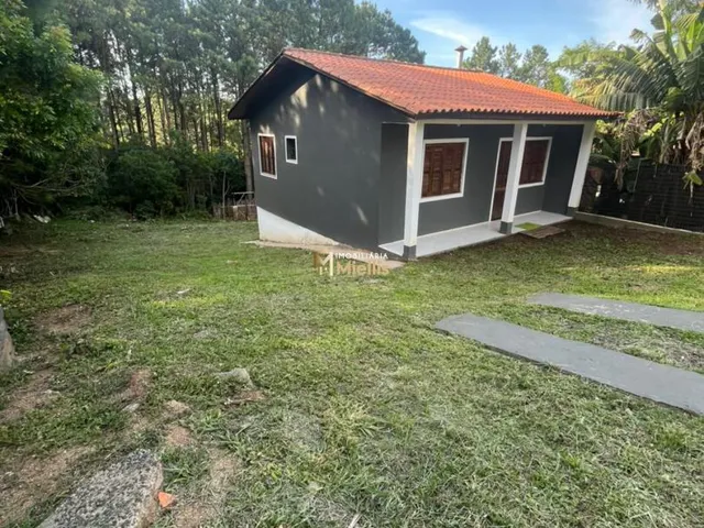 Imagem: Casa À Venda a Apenas 300 Metros do Lago