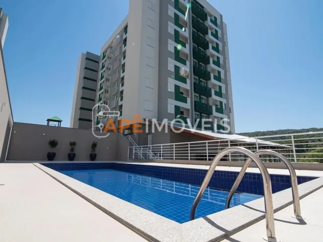 Imagem: O apartamento possui 5 Dormitórios, 1 Suíte, 1 Banheiro,