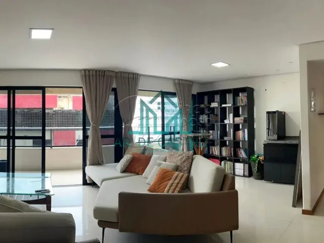 Imagem: Apartamento com 3 Quartos, 136m² e Varanda