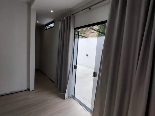 Imagem 8: Está em Busca de Uma Maravilhosa Casa, em Um dos Melhores Bairros de Brusque ?!