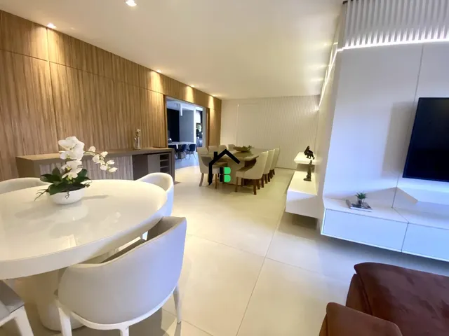Imagem: O apartamento possui 4 Dormitórios, 3 Suítes, 4