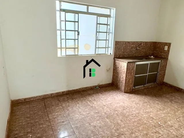 Imagem 8: Casa comercial no centro, 3 quartos, 2 salas, 2 vagas de garagem